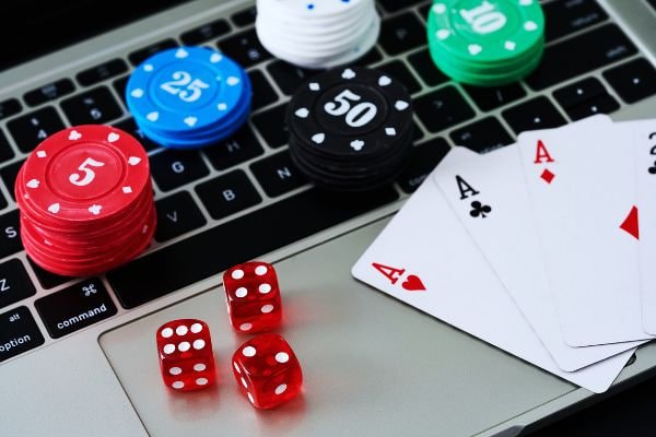 Metode pembayaran batman88 termasuk DANA, OVO, GoPay, dan rekening virtual BCA